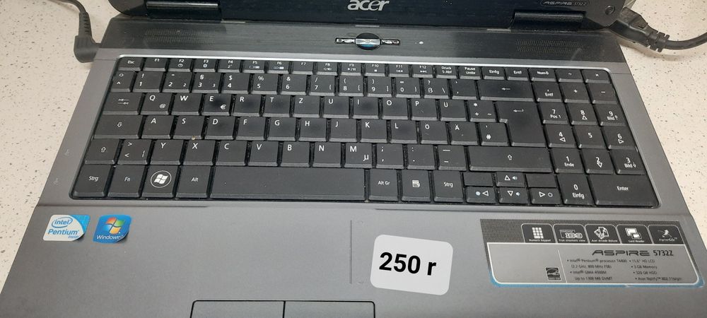 Vand două laptop-uri acer