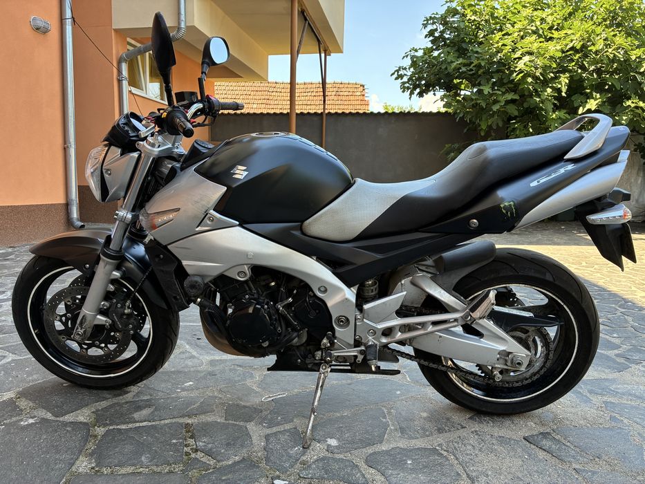 Suzuki GSR600 2007