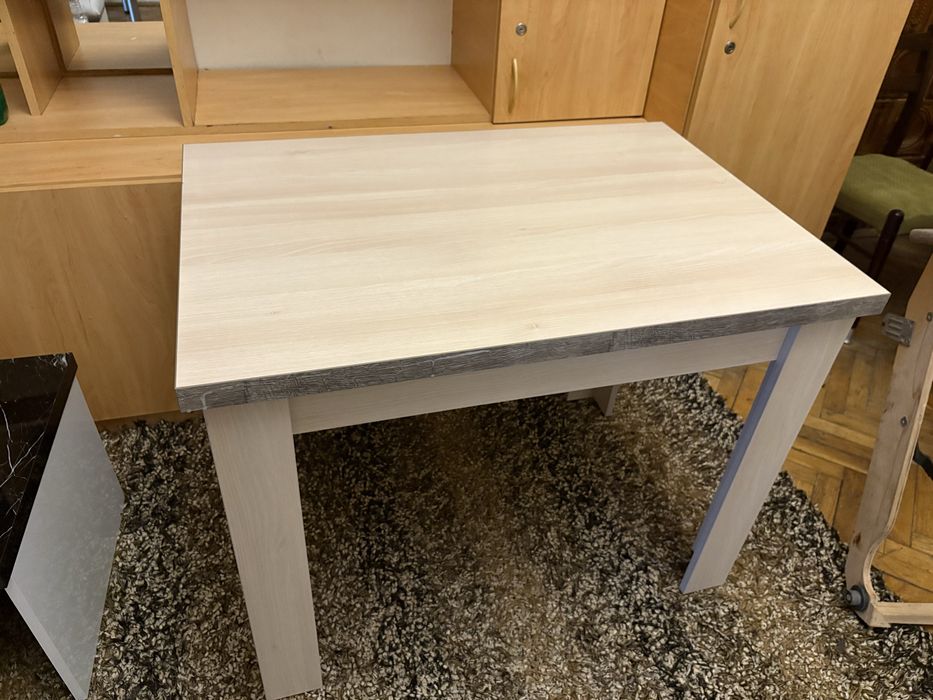Mobila noua 250 lei masa mare/150masa ovala/250masa cafea/150 tamburet Set mobilier masă bucătărie fara defecte taburet lot complet modern iasi centr