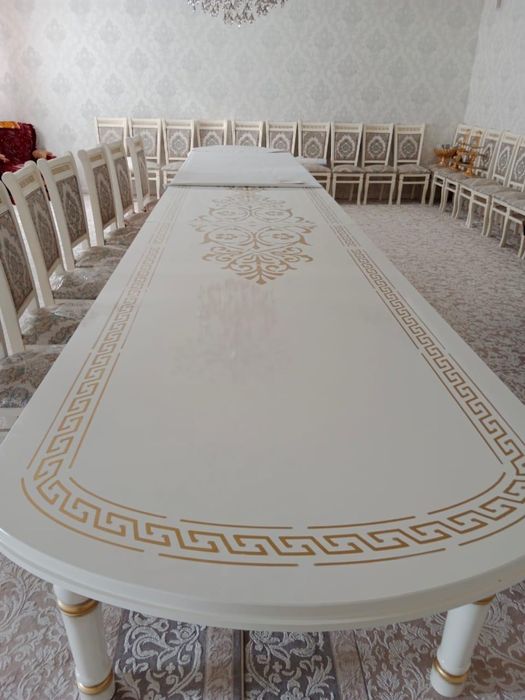 Стол и стулья сатылада срочно