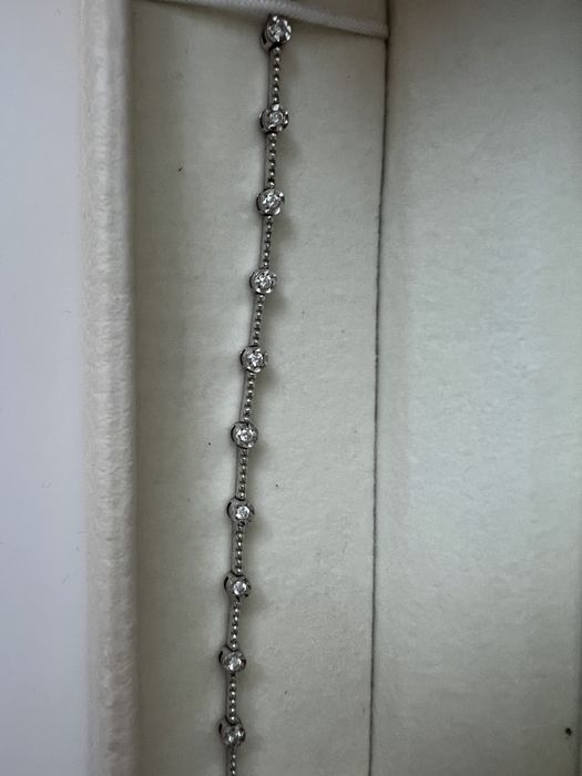 Гривна с диаманти