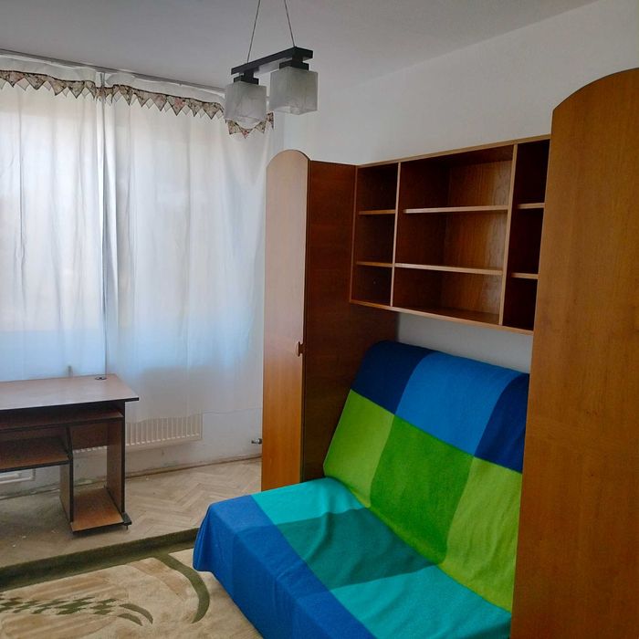 Inchiriez apartament
