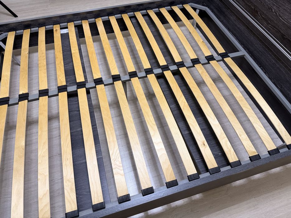 Продам кровать за 30000, есть матрас