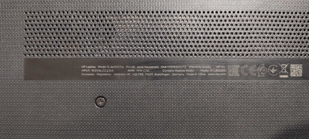 Три неработещи лаптопа за части