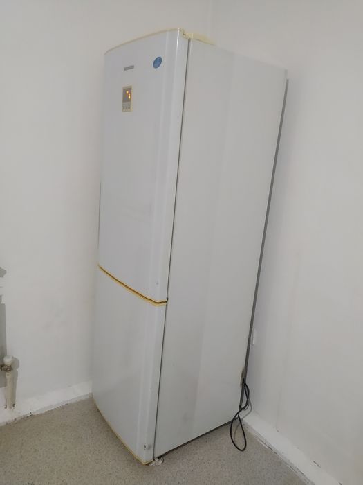 Холодильник продам