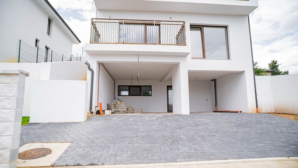 PF vând casa individuală in Feleacu , Cluj