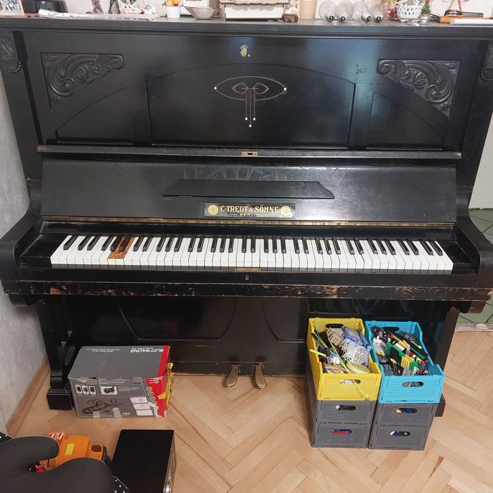 Продавам немско пиано