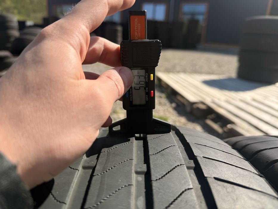 Летни гуми 235/40/19 ДОТ:24 BRIDGESTONE