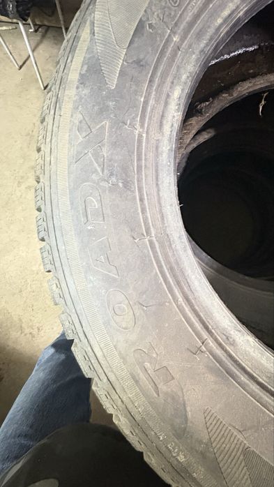 Шины R -17 в хорошем состояни