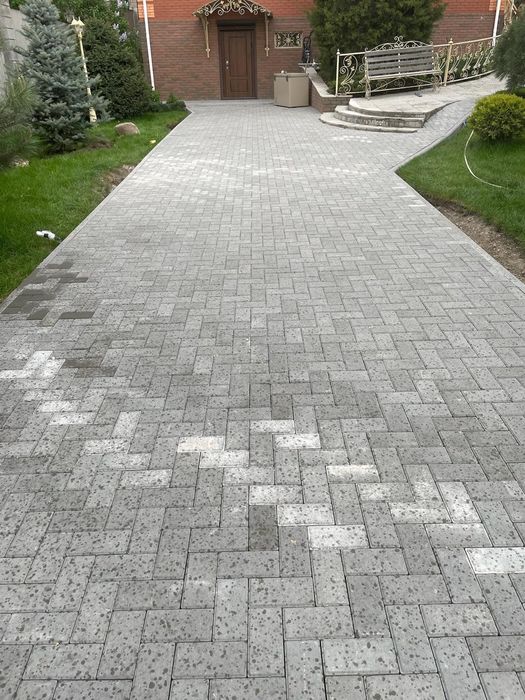 Брусчатка Алматы