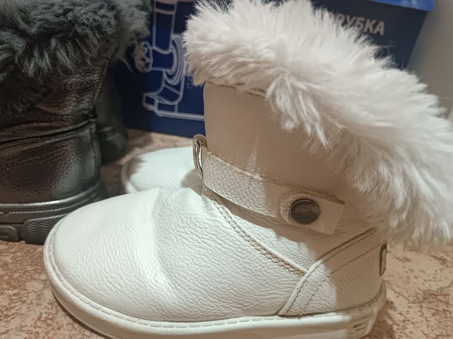 Отдаю обувь зима 26р