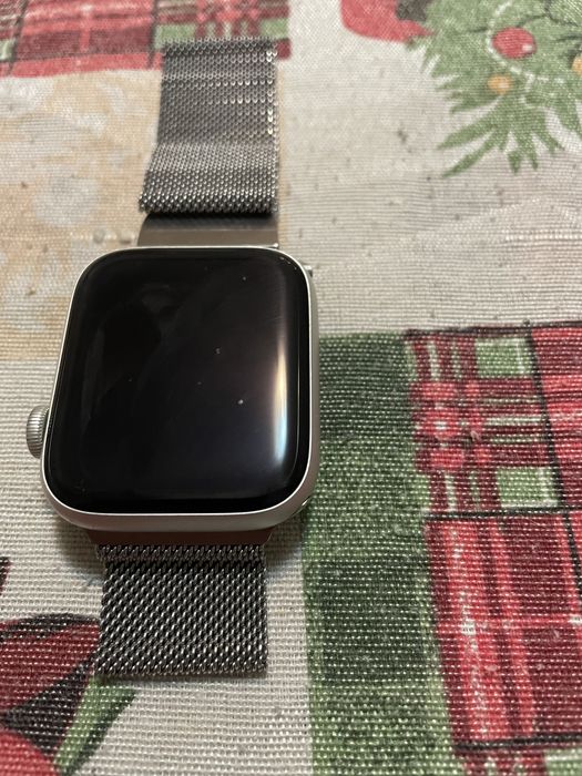 Apple wach 6 в много добро състояние