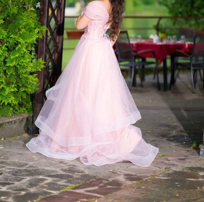 Официална бална рокля