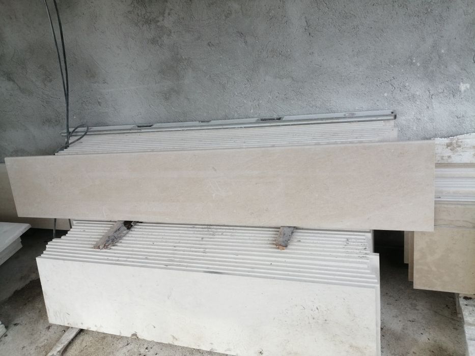 Vând Marmură vrata la cele mai bune preturi începând de la 200 de lei