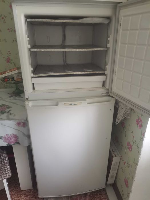 Продам холодильник