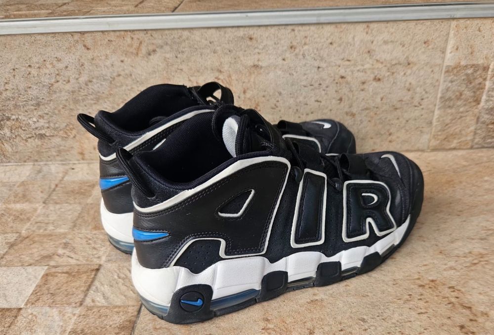Vând adidași Nike Uptempo, mărimea 42.