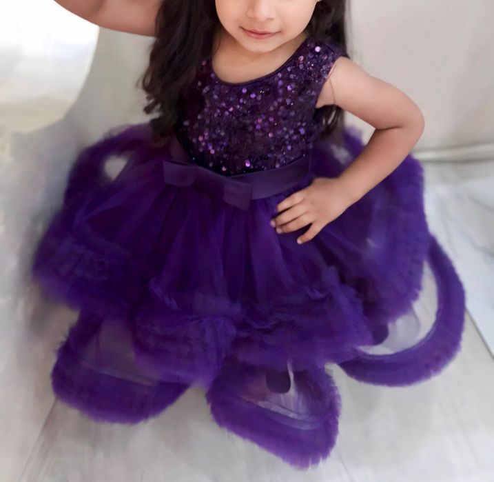 децка рокля е отлично състовние