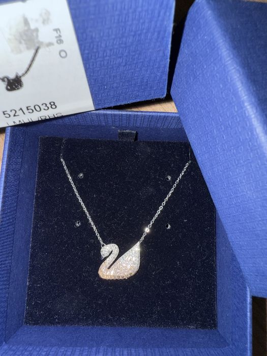 Swarovski комплект колие и обеци