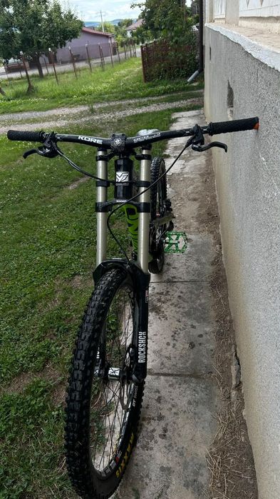 Vand bicicleta de downhill yt industries 2.0comp