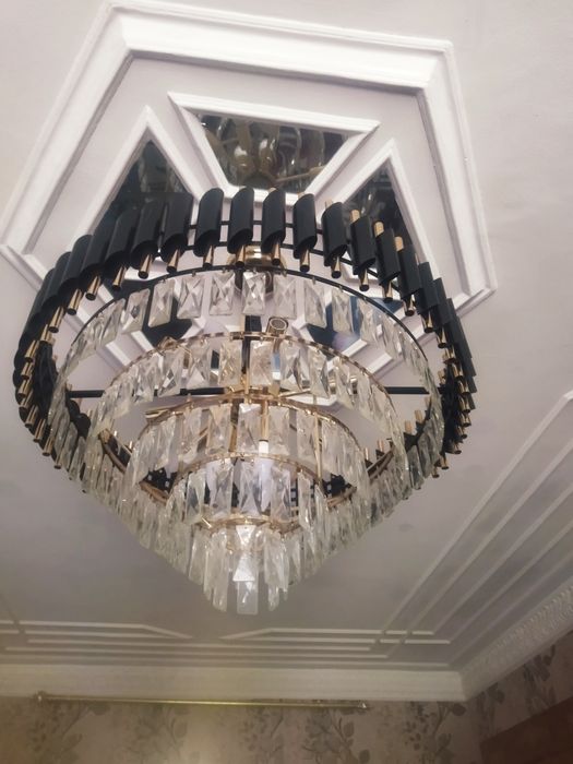 Люстра для гостиной