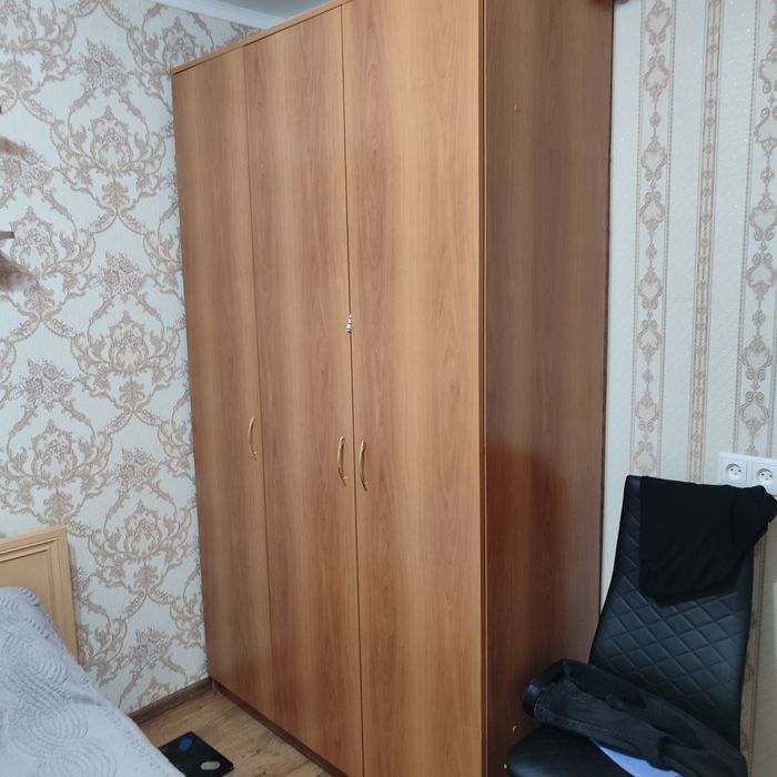 Продам шифоньер в хорошем состоянии