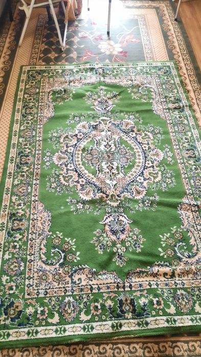 Ковры  шерстяные,плотный,1.5на2.3