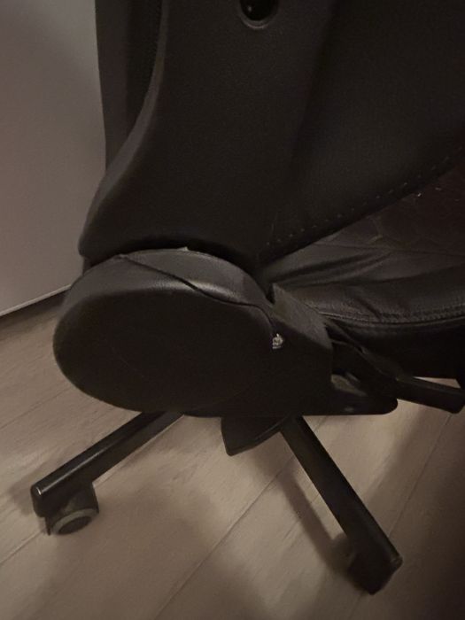 Продам Игровое кресло(торг)!