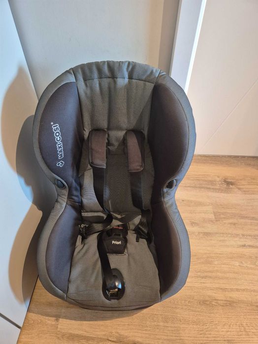 Столче за кола Maxi-cosi 9-18 кг