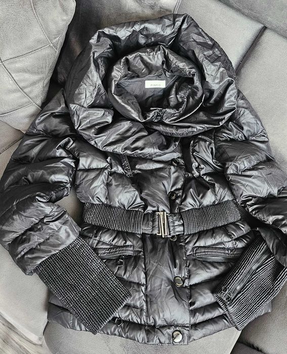 Pinko S/M оригинално с пух ново