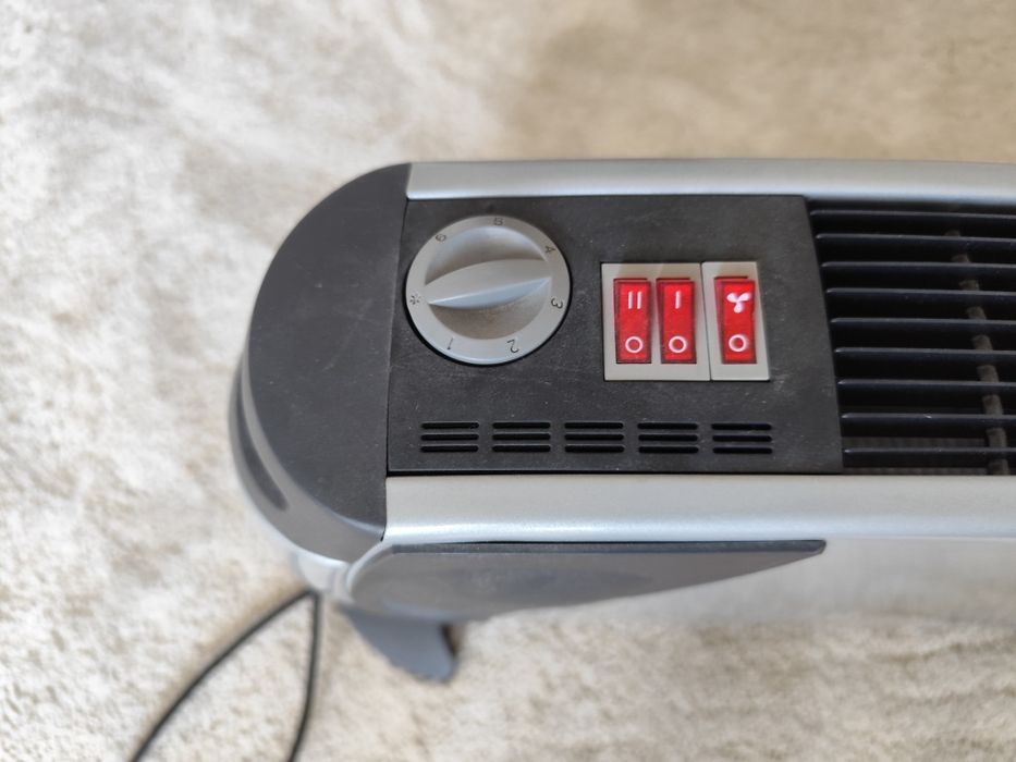 Vând convector/ calorifer electric