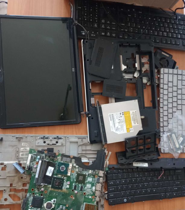Componente,piese laptop HP,  Dell, unitate PC, monitor,diferite piese