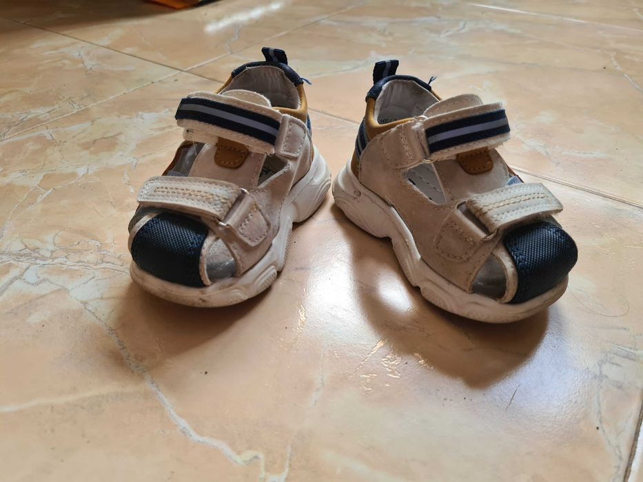 Детски сандали за момче – номер 20, бежови с тъмносини акценти, велкро