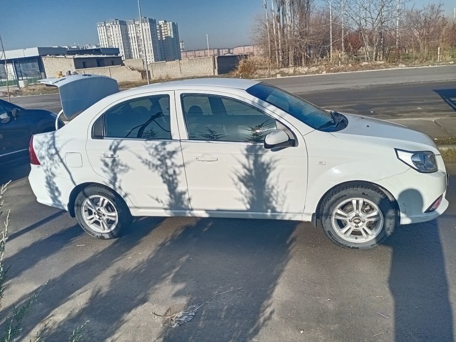 Nexia 3 avtomat euro, qora salon