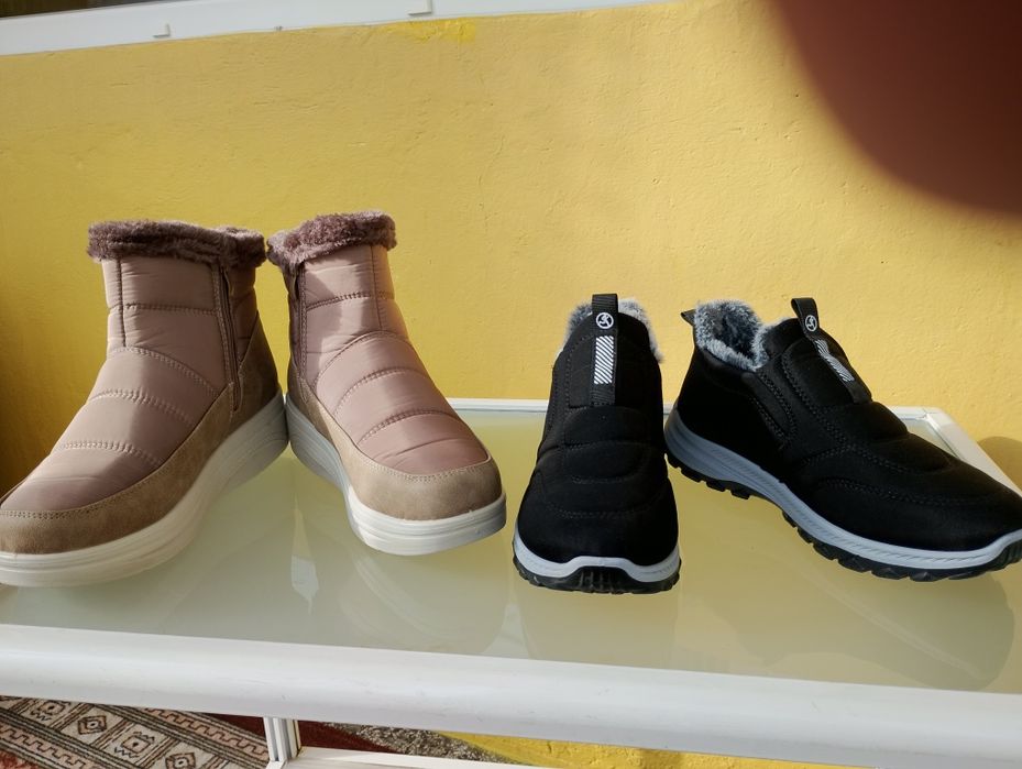 Предлагам 2 чифта зимни боти.