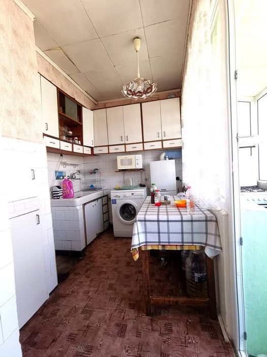 Панорамен, четиристаен тухлен апартамент в центъра