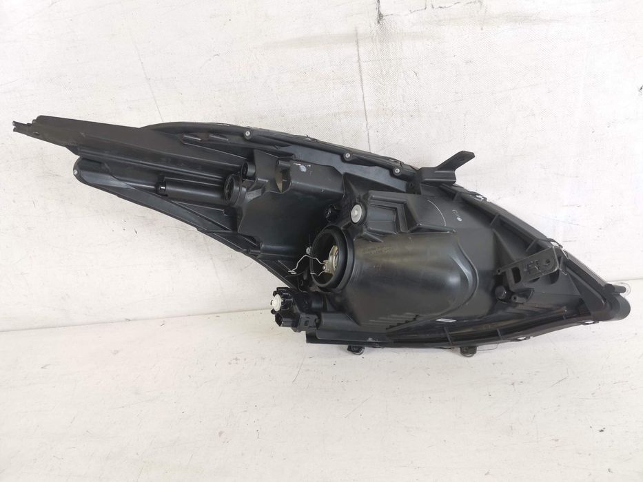 Ляв фар Сузуки Суифт / Suzuki Swift 3 Оригинален, в добро състояние