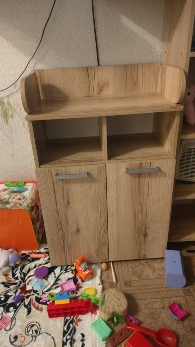 Продам пеленальный столик