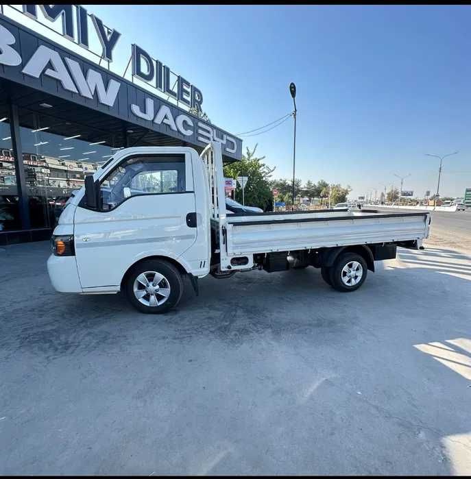 Jac x200 Bartavoy, Tent, Furgon