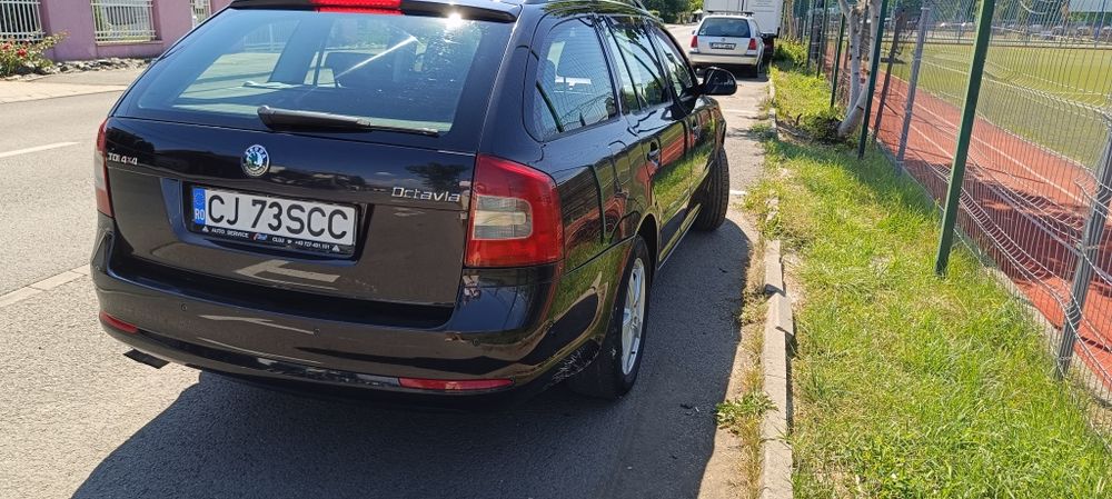 Vând Skoda Octavia    2,0/ DSG/ 4×4