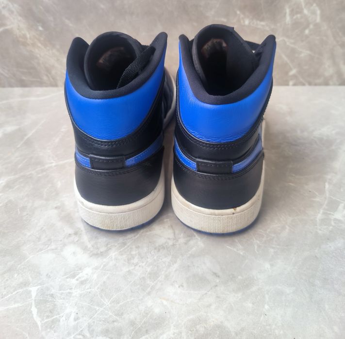 Air Jordan 1 Mid  номер 42