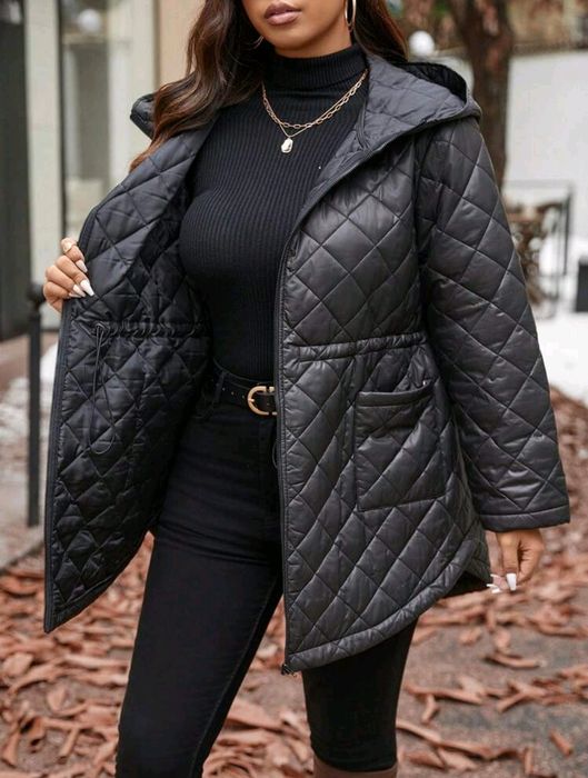 Страхотно ново черно макси яке със силиконова вата