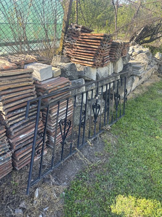 Железен Парапет