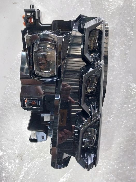 Линзы модуль на фары lx600