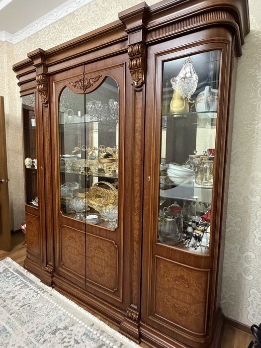 Сервант для гостинной