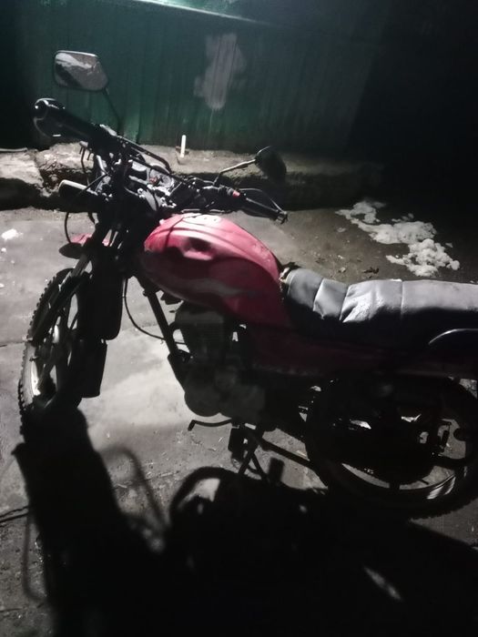 Мотоцикл 200 куб хорошее состояние