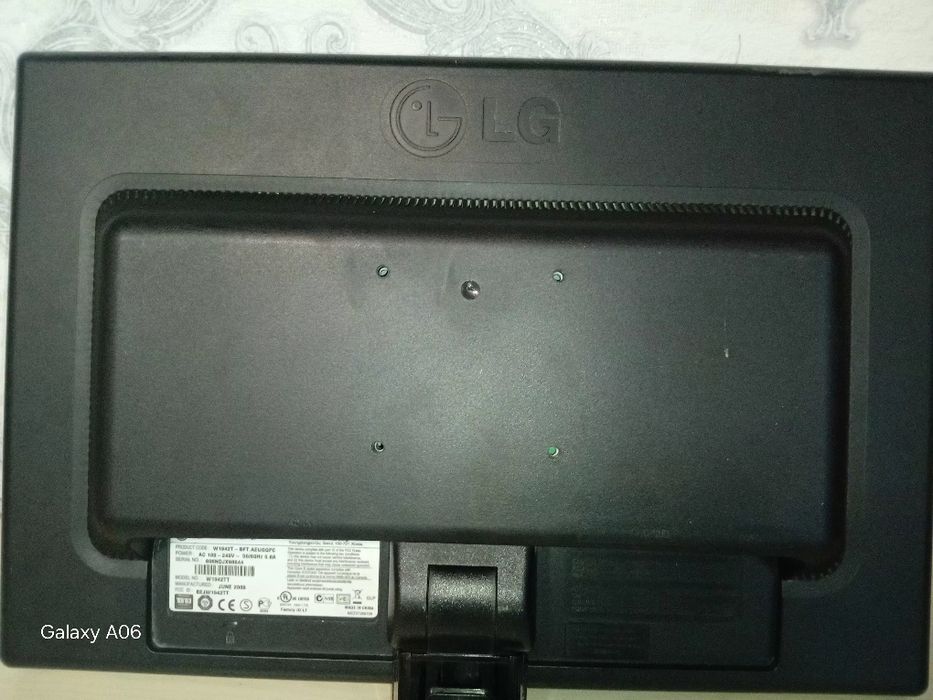 Монитор LG 19” рабочий