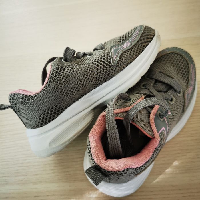 Кроссовки детские для девочки