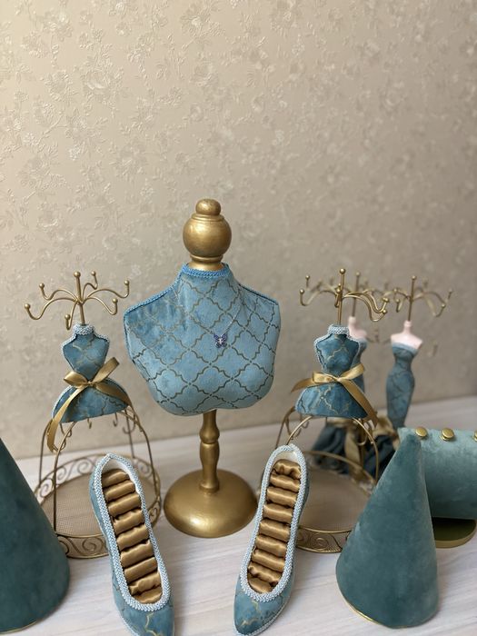 Для бижутерии и магазина для украшении