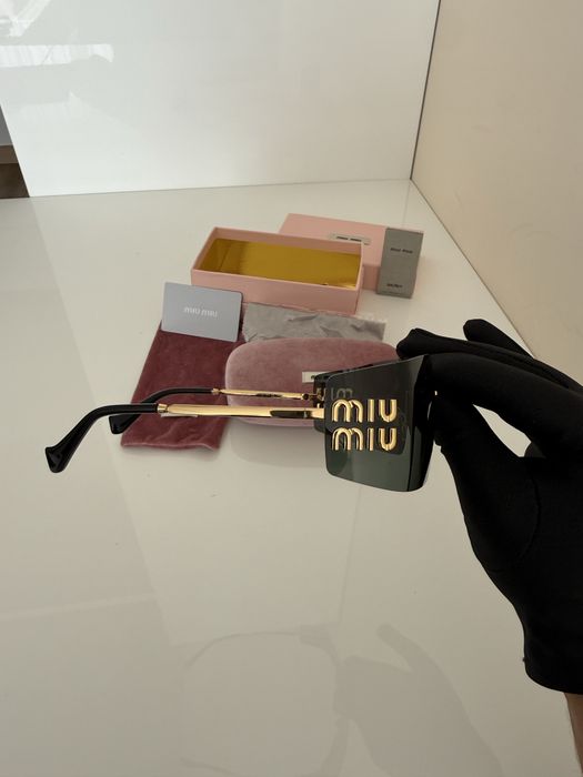 Дамски слънчеви очила Miu Miu