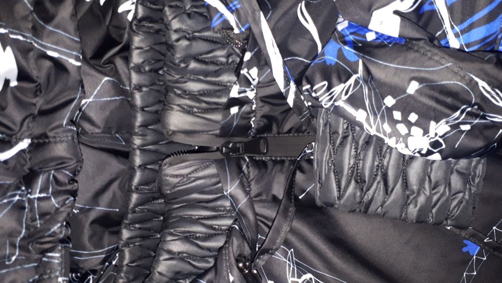 Весенняя куртка размер 58/60